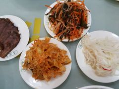 小菜们-舌尖尖牛肉面(甘南路店)