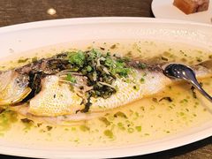 雪菜蒸大黄鱼-上海总会SHANGHAICLUB(兴业太古汇店)