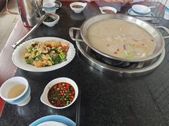 -老来福·非遗酸汤兔(凯旋路店)