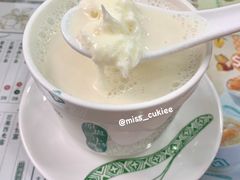 招牌蛋白杏仁茶-地茂馆甜品