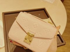 -新世界百货(明洞总店)