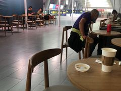 大堂-星巴克(北京南站第三店)
