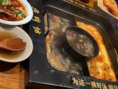 -老牌坊云南鱼豆花火锅(爱建店)