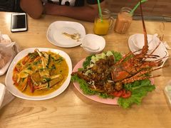 -J Daeng Seafood