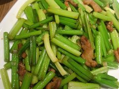 鲍芹炒肉-77号渔船·蒸海鲜青岛菜(积米崖店)