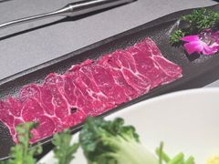 -左庭右院鲜牛肉火锅黑金店(陆家嘴中心店)