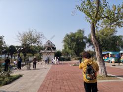 -玄武湖景区-情侣园游乐场