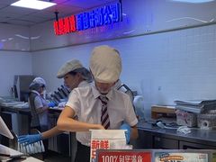 -红星前进面包牛奶公司(君太店)