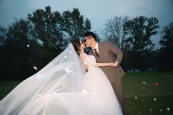 -雪中彩影婚纱摄影·微光艺术中心