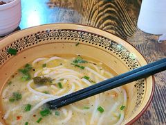 -正宗李家土鸡米线店