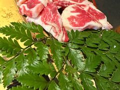 -铭牛烧肉·和牛海鲜自助(高新月牙湖店)