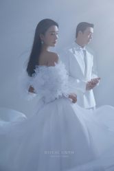 -挪娅婚纱摄影皇家会所