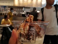 -喜茶(上海打浦桥日月光gelato lab+店)