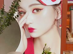 -4iNLOOK美瞳店(龙之梦购物中心虹口店)