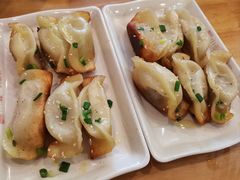 -小姜锅贴(凤凰街店)