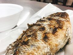 烤鱼-红大哥水门鸡饭(總店)