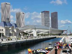 -东港音乐喷泉广场