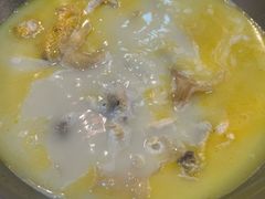 -鲜入围煮花胶鸡海鲜火锅