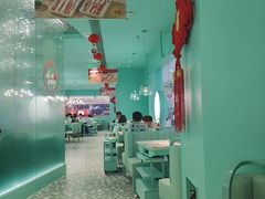 -季季红火锅(柳州城中万达二店)
