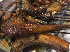 -马克力木手抓炕锅烤羊肉(盐湖一小区店)