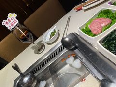 -海底捞火锅鲜切牛肉主题店(长寿路店)