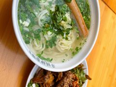 -萍姨抻面馆·鸡架冒菜(清湖店)