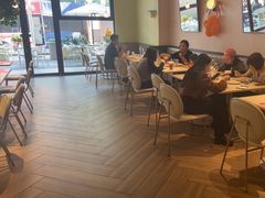 -必胜客(WOW中心城店)