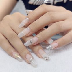 -艾珂·美甲美睫