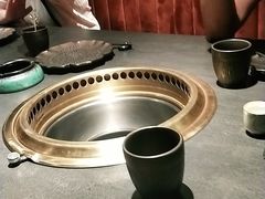 -铭牛烧肉·和牛海鲜自助(高新月牙湖店)