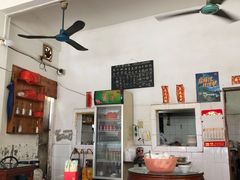 -容里煲仔饭(利丰北路店)