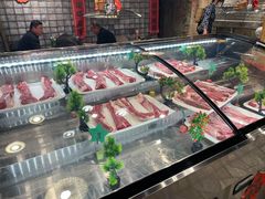 大堂-破瓦寒窑·地摊烤羊排