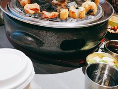 -围炉肉舍•炭烤活鳗•丹东海鲜烤肉(步行街店)