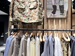 -王府井奥莱棋盘山小镇