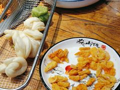 -山河屯铁锅炖(哈西站店)