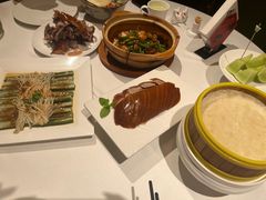 -贝勒爷·酥不腻烤鸭