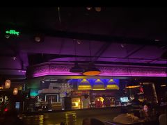 -Helens海伦司小酒馆(王家湾人信汇店)