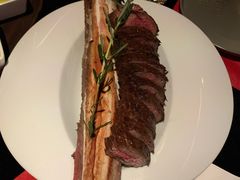 M9带骨和牛肋排-wann lounge 低温慢煮牛排·清吧