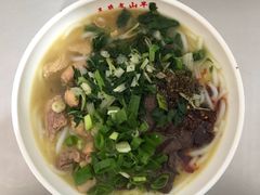 -文山荷鲜居(翠湖店)
