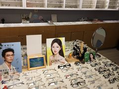 -天空之镜眼镜店蔡司依视路授权店(天通苑店)