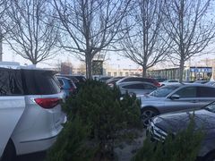 -北京华联万柳购物中心-停车场