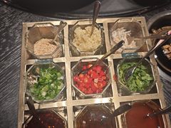 -德天肥牛海鲜火锅(城西银泰店)