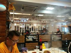 大堂-三头牛·潮汕牛肉生蚝火锅 (夏湾店)