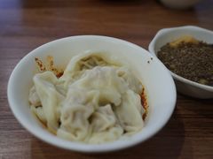 蒜泥抄手-继红顺河抄手名小吃