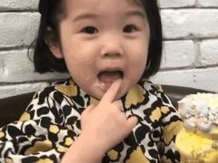-穹六人间 people 6(岳阳路店)
