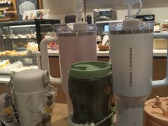 -星巴克臻选(莘庄仲盛店)