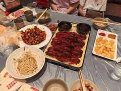 -肥肥虾庄·金牌油焖大虾(杨园滨江时代walk店)