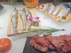 -腾阁自助餐厅(朝林广场店)