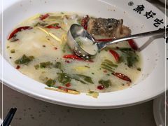 -江渔儿酸菜鱼·拔草餐厅(虎门君乐汇店)