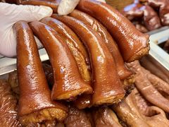 -老鼎万春卤菜(五代传承创始老店)