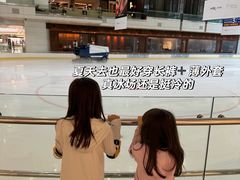 -冰纷万象滑冰场(深圳万象城店)